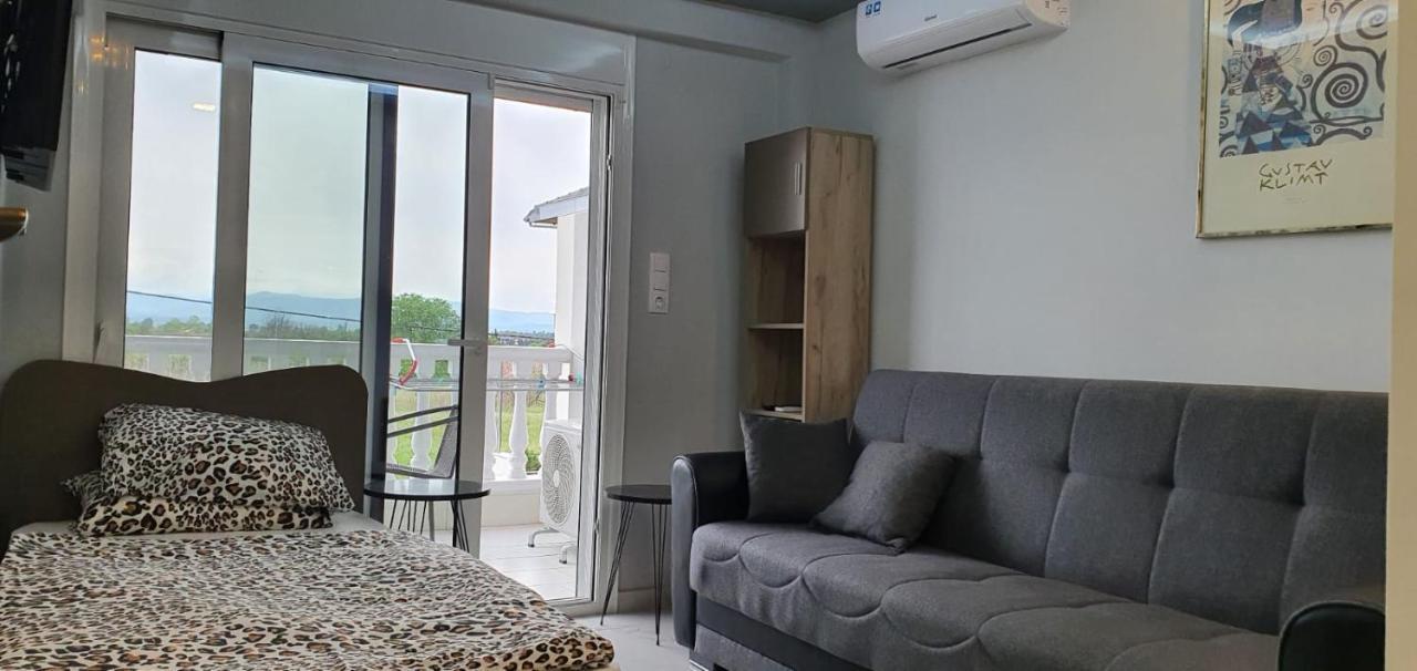 Apartmani Dedalus Paralía 外观 照片